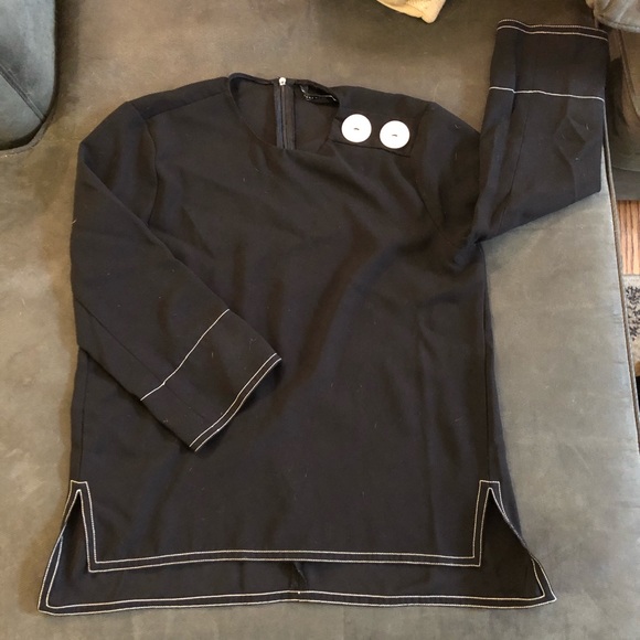 Zara uniform - Picture 3 of 4